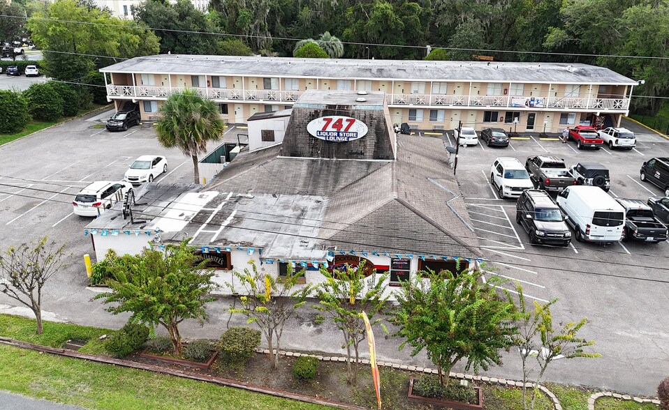 More Photos Of 1500 Airport Rd, Jacksonville Hotel For Sale