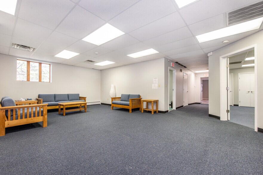 More Photos Of 13 Stillwater Rd, Blairstown Office For Lease