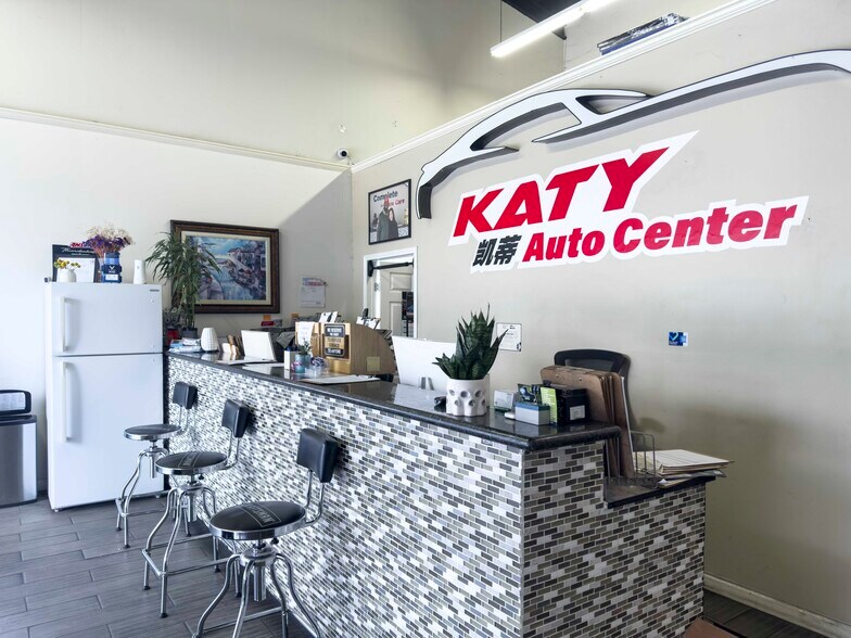 More Photos Of 17306 Alief Clodine Rd, Richmond Auto Repair For Sale