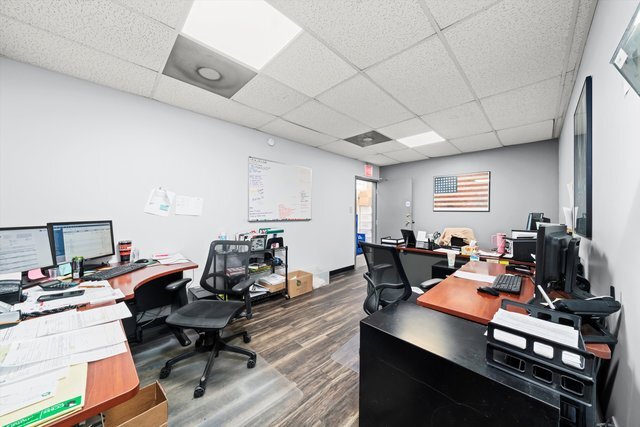 More Photos Of 10139 S Western Ave, Chicago Office For Sale