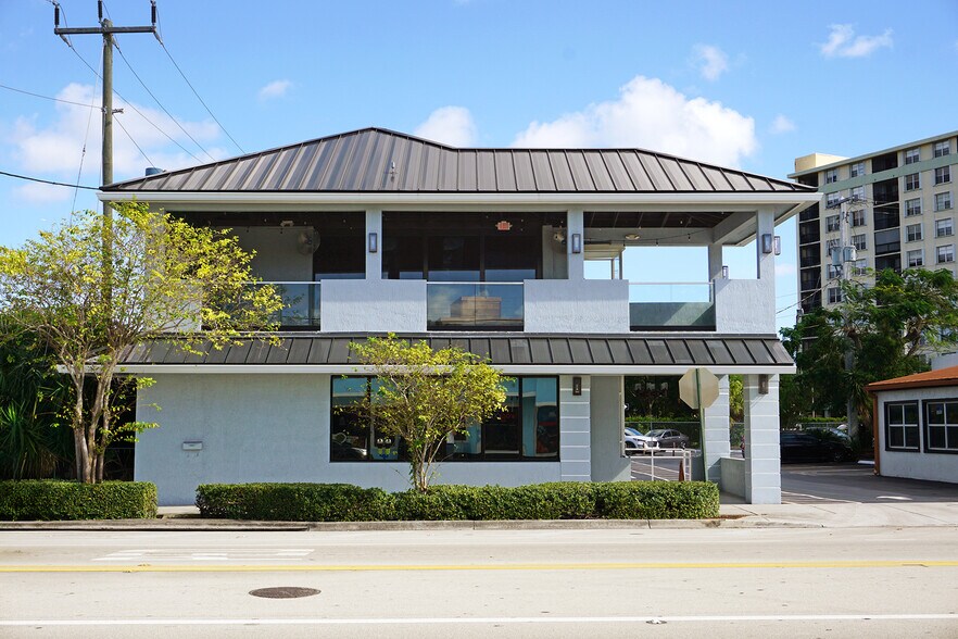 Primary Photo Of 2010 Wilton Dr, Wilton Manors Restaurant For Sale