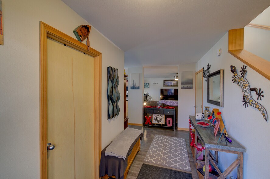 More Photos Of 3003 Highway 101 N, Gearhart Self Storage For Sale