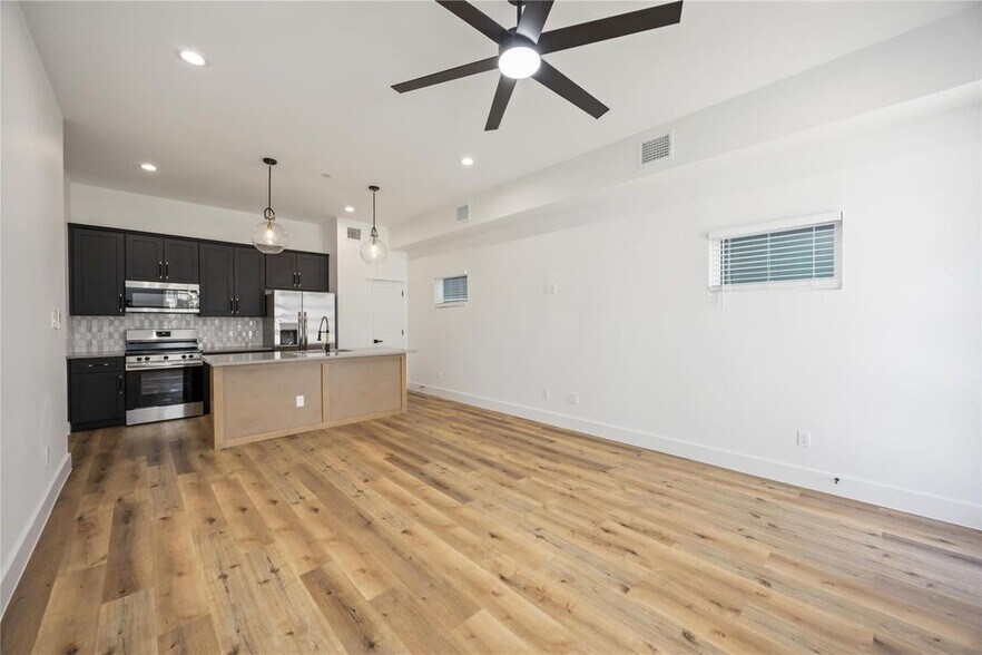 More Photos Of 8009 Cora st, Houston Multifamily For Sale