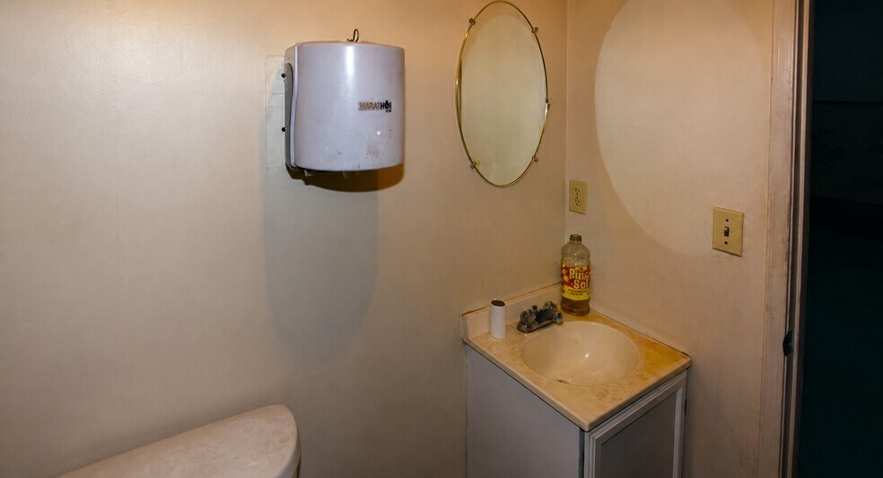 More Photos Of 35633 Highway 66, Daggett Warehouse For Sale