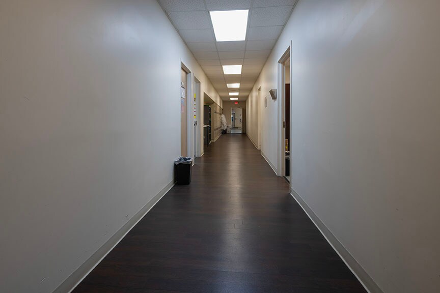 More Photos Of 705 Keystone Ct, Fayetteville Office For Lease