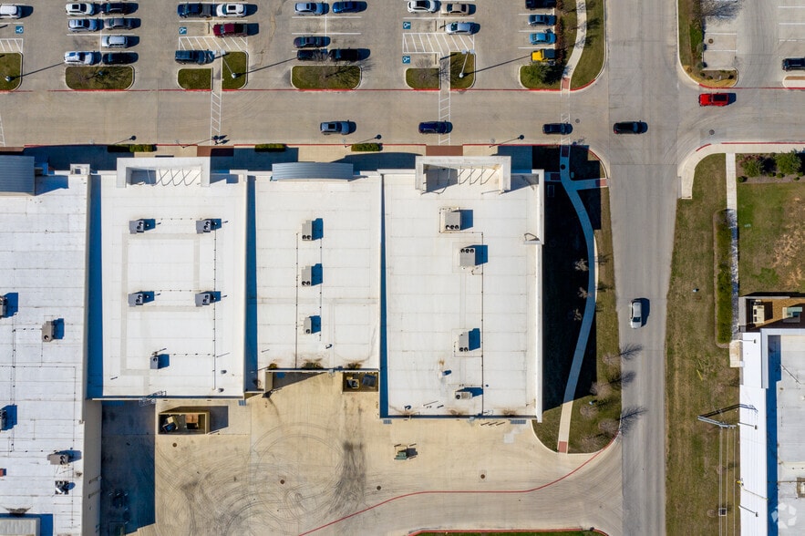 More Photos Of 161 Creekside Way, New Braunfels Unknown For Lease