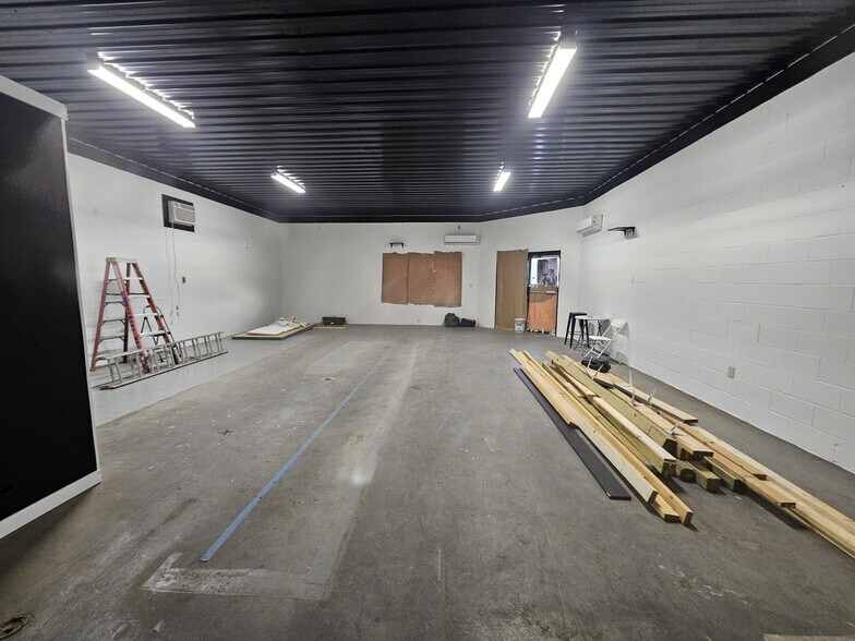 More Photos Of 419 N Home St, Union City Loft Creative Space For Sale