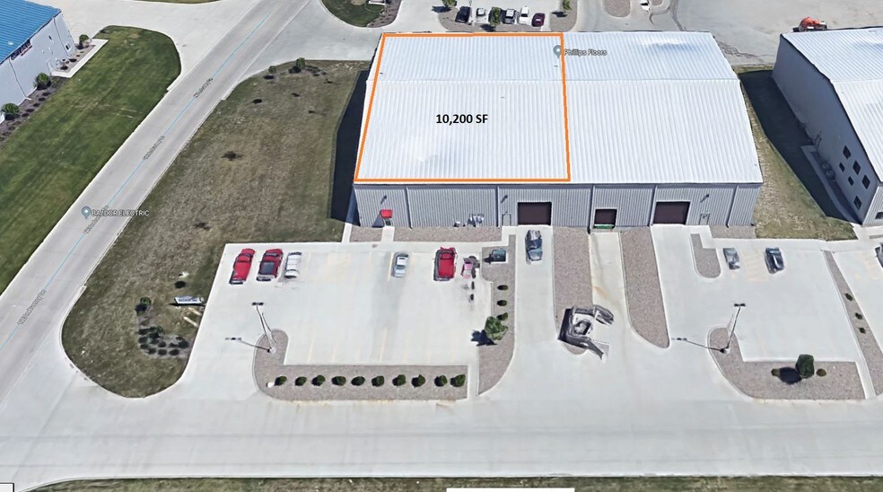 More Photos Of 6263 NE Industry Dr, Des Moines Warehouse For Lease