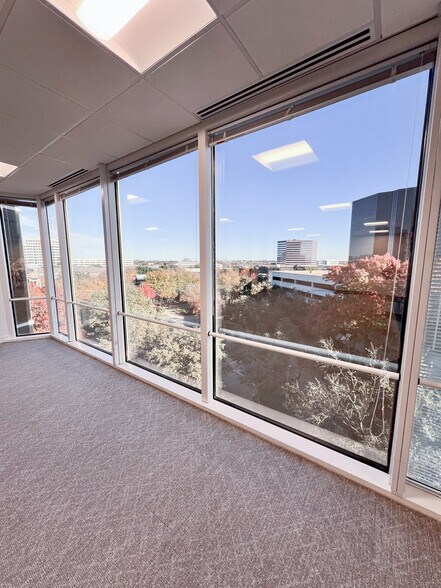 More Photos Of 12377 Merit Dr, Dallas Office For Lease