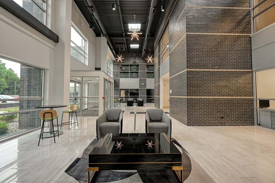 More Photos Of 1255 High St, Wadsworth Medical For Lease