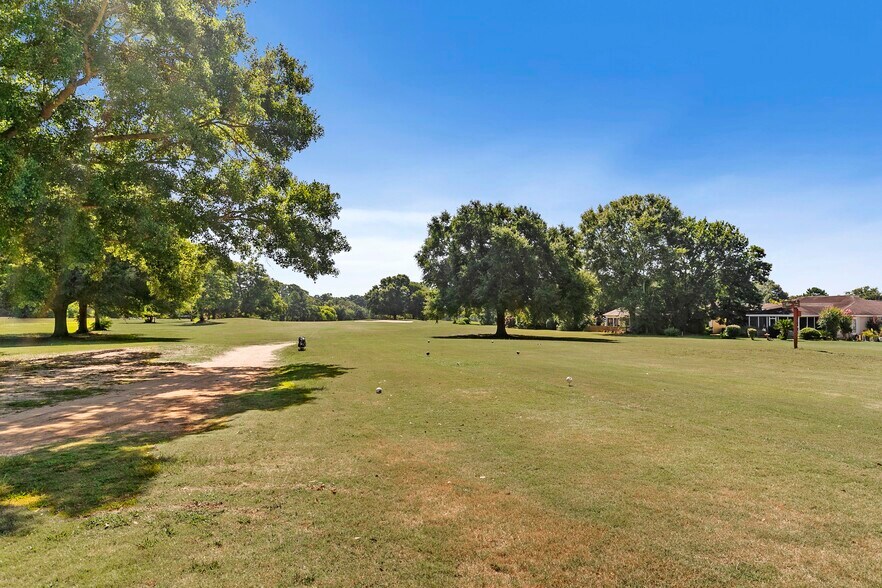 More Photos Of 101 Merion Dr, Eufaula Golf Course Driving Range For Sale