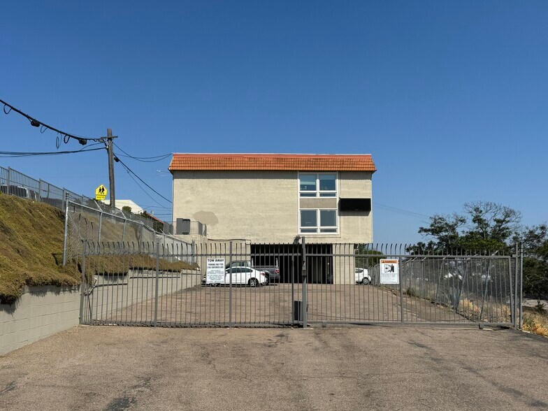More Photos Of 2165 San Diego Ave, San Diego Office For Sale