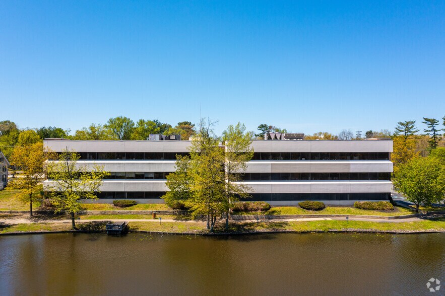 More Photos Of 20 E Clementon Rd, Gibbsboro Office For Lease