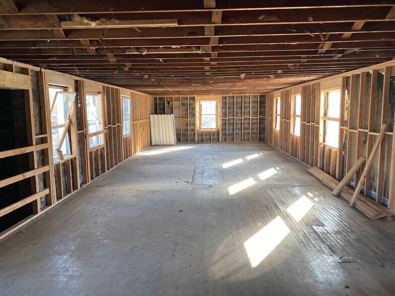 More Photos Of 4339 Hunt Pl NE, Washington Medical For Sale