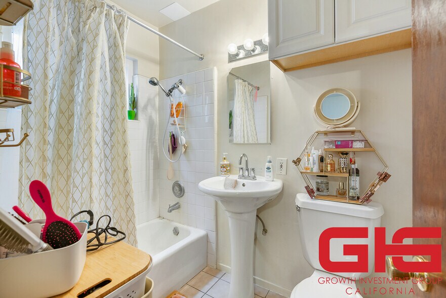 More Photos Of 259 N Euclid Ave, Pasadena Apartments For Sale