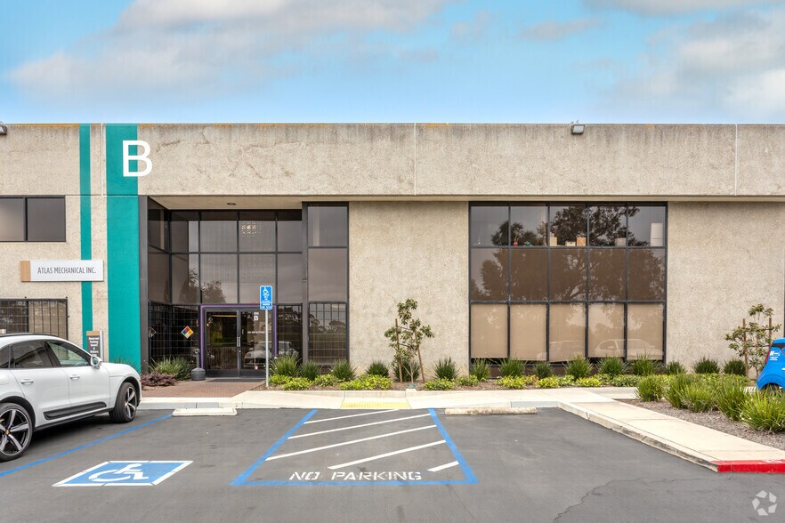 More Photos Of 8260 Camino Santa Fe, San Diego Light Manufacturing For Lease