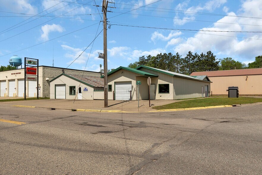 More Photos Of 245 E Main St, Rice Freestanding For Sale