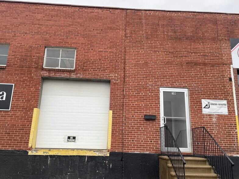 More Photos Of 635 New Park Ave, West Hartford Warehouse For Lease