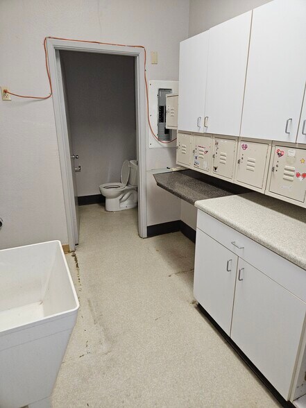 More Photos Of 6017-6025 E McKellips Rd, Mesa Unknown For Lease