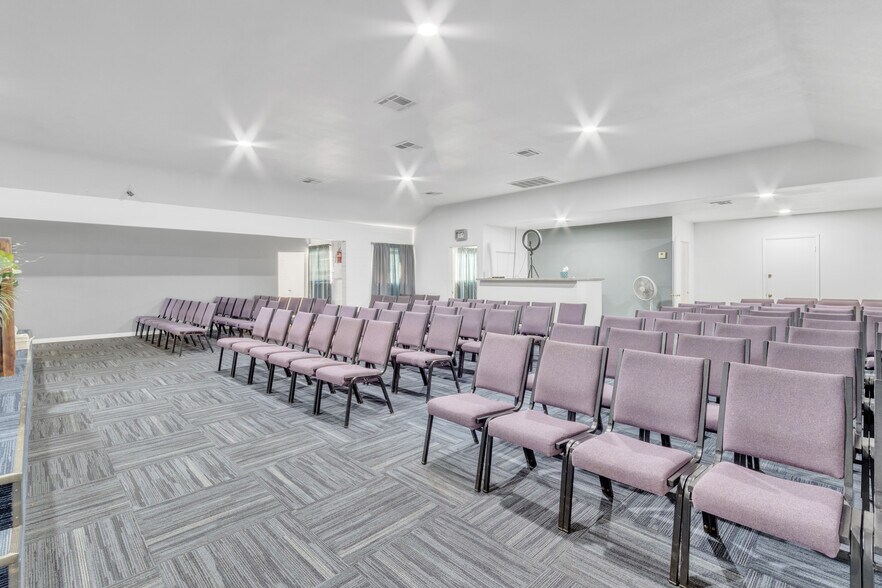 More Photos Of 507 Mahoney ave, Buckeye Religious Facility For Sale