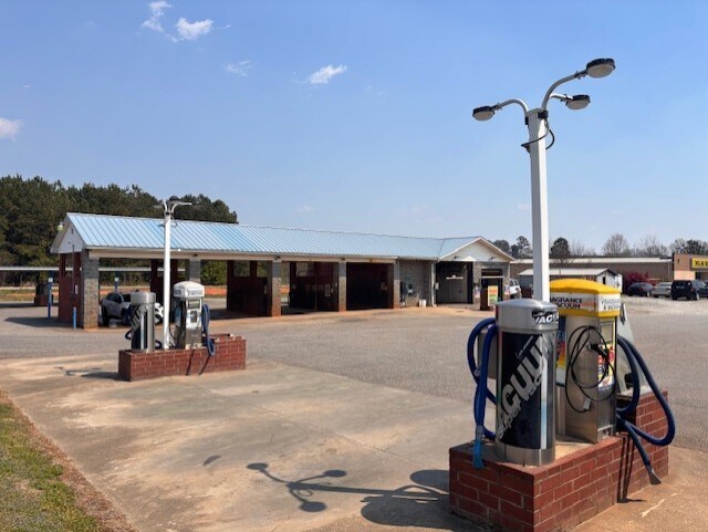 More Photos Of 8630 Asheville Hwy, Boiling Springs Carwash For Sale