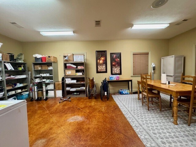 More Photos Of 2464 Main St, Plantersville Medical For Sale