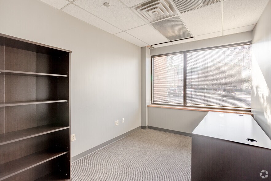 More Photos Of 500 Scarborough Dr, Egg Harbor Township Unknown For Lease