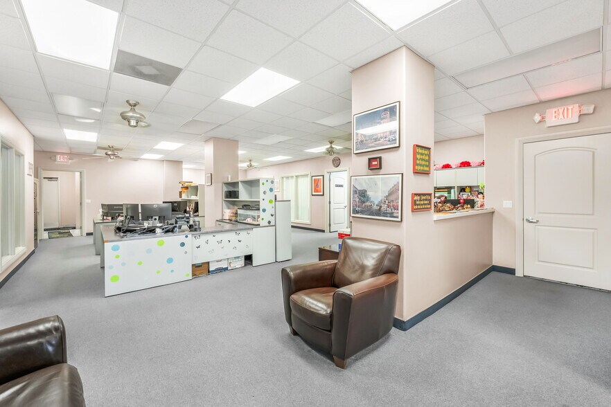 More Photos Of 601 S 7th St, Las Vegas Office For Sale
