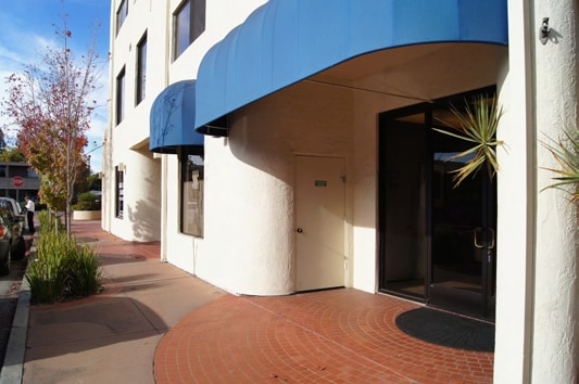 More Photos Of 2401-2417 Park Blvd, Palo Alto Office For Sale
