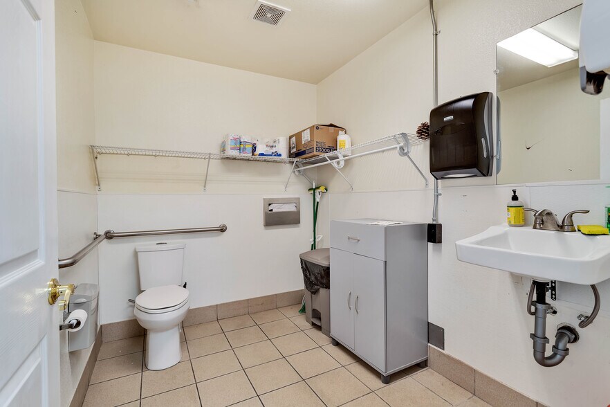 More Photos Of 56300 29 Palms Hwy, Yucca Valley Medical For Sale