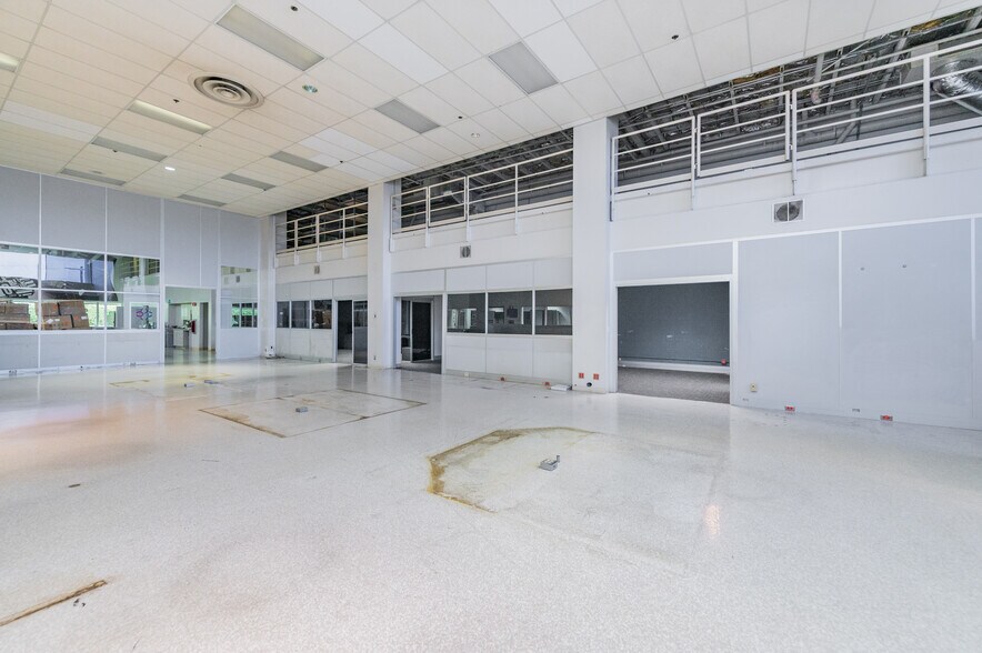 More Photos Of 1166 W Garvey Ave, Monterey Park Flex For Sale