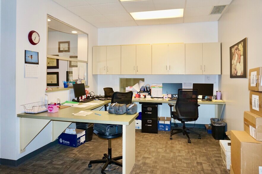 More Photos Of 1120 Youngs Rd, Williamsville Medical For Sale