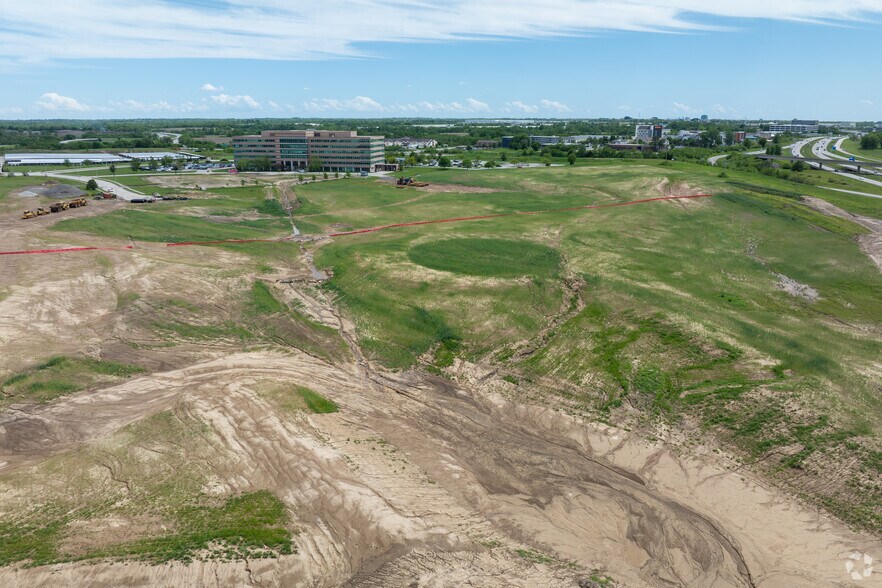 More Photos Of I-29 Hwy, Kansas City Land For Sale