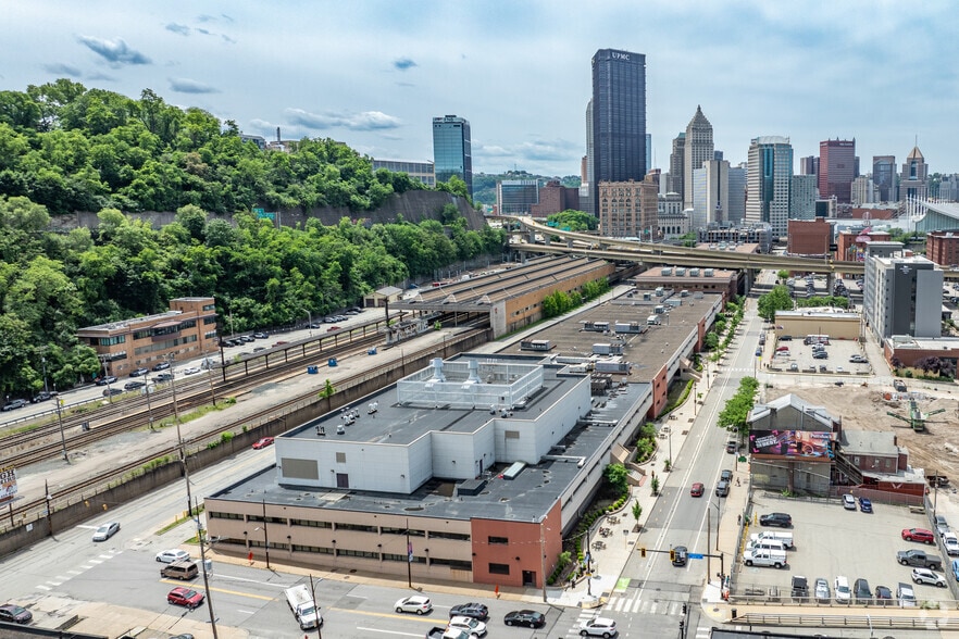 More Photos Of 1400-1520 Penn Ave, Pittsburgh Office For Lease