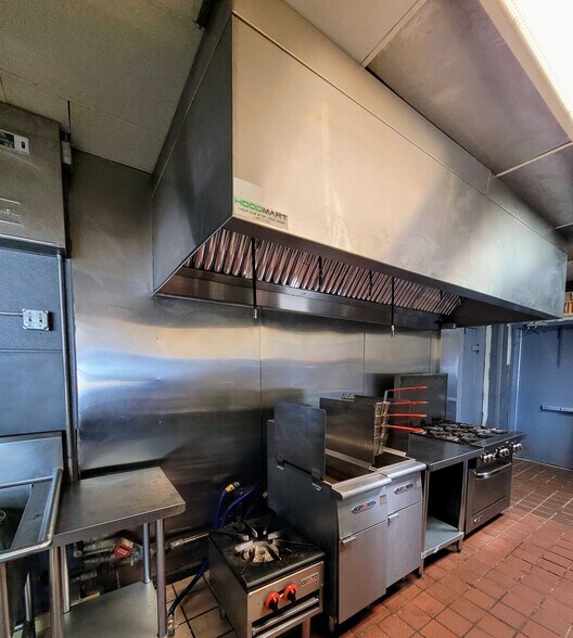 More Photos Of 801 SW 11th St, Lawton Restaurant For Sale