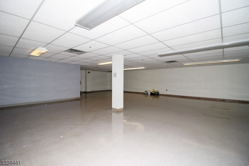 More Photos Of 426 Ridgedale Ave, East Hanover Bank For Lease