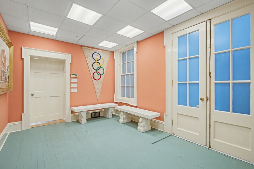 More Photos Of 145 Water St, Stonington Storefront Retail Office For Sale