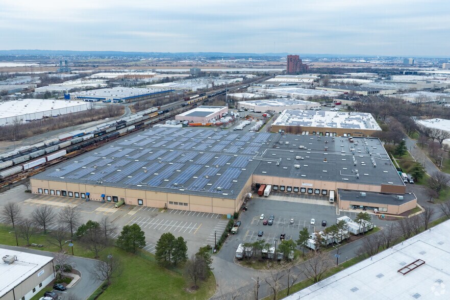 More Photos Of 77-79 Metro Way, Secaucus Warehouse For Lease