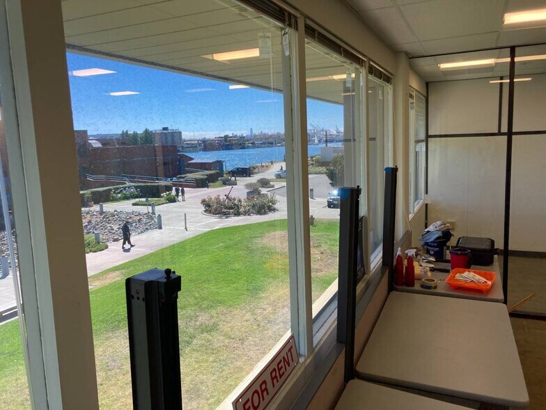 More Photos Of 11 Embarcadero West, Oakland Office For Sale