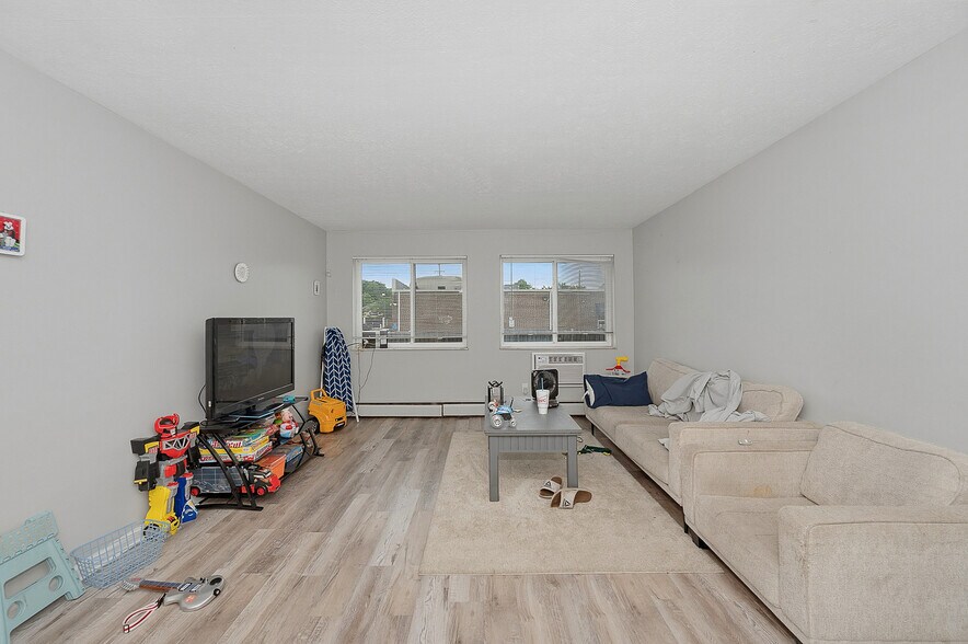 More Photos Of 2301 Salvador St, Cincinnati Apartments For Sale