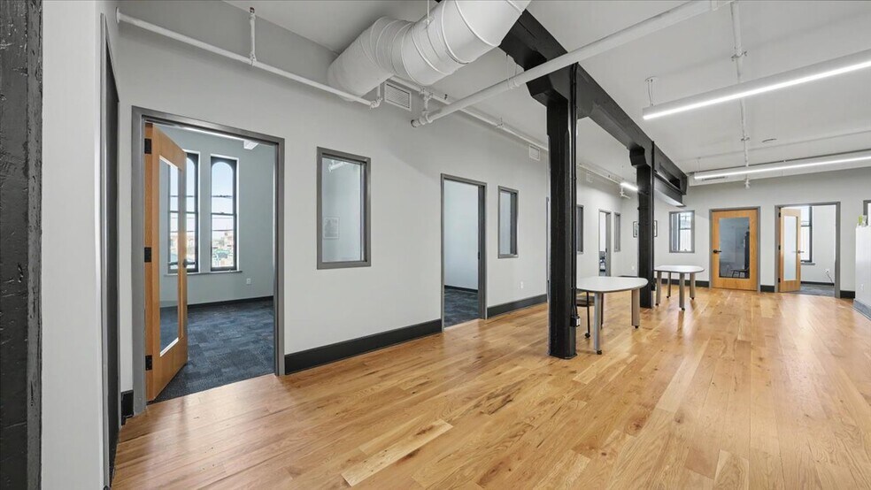More Photos Of 102 Walnut St, Winona Office Residential For Sale