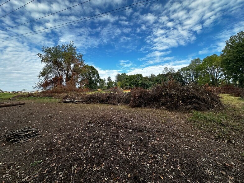 More Photos Of 651 Lincoln St, Oxford Land For Sale