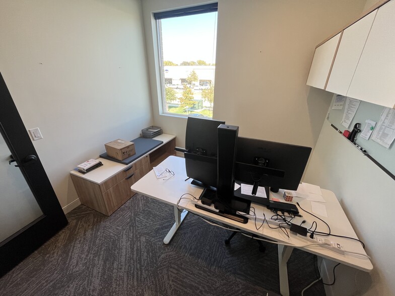 More Photos Of 4317 Marsh Ridge, Carrollton Showroom For Sale