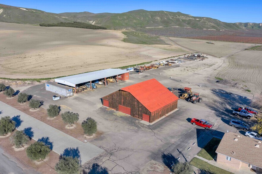 More Photos Of 1990 46, Shandon Land For Sale