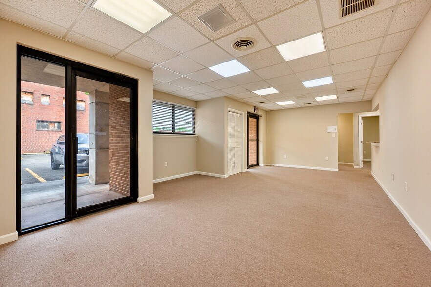 More Photos Of 65 E Main St, Pulaski Coworking Space