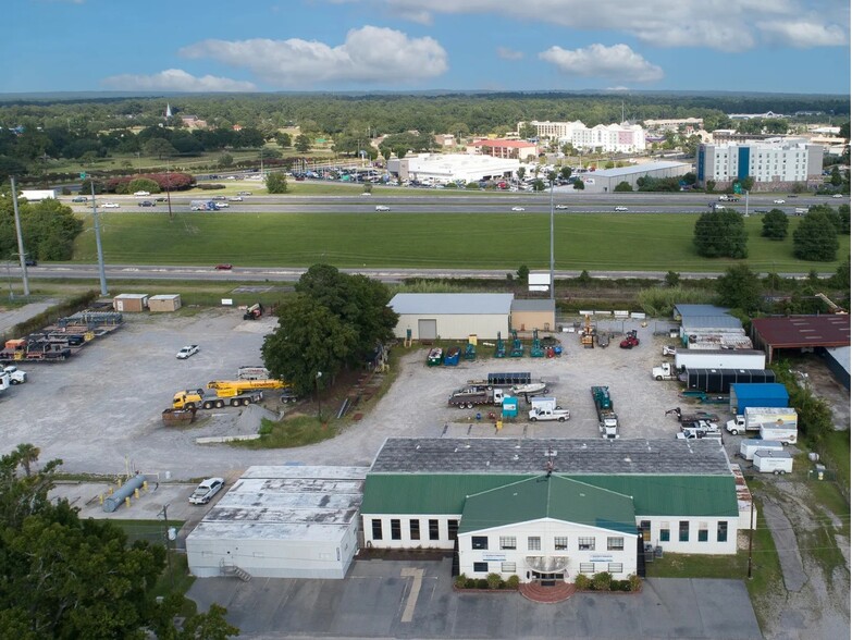 Primary Photo Of 100-200 Planters Dr, Columbia Warehouse For Lease