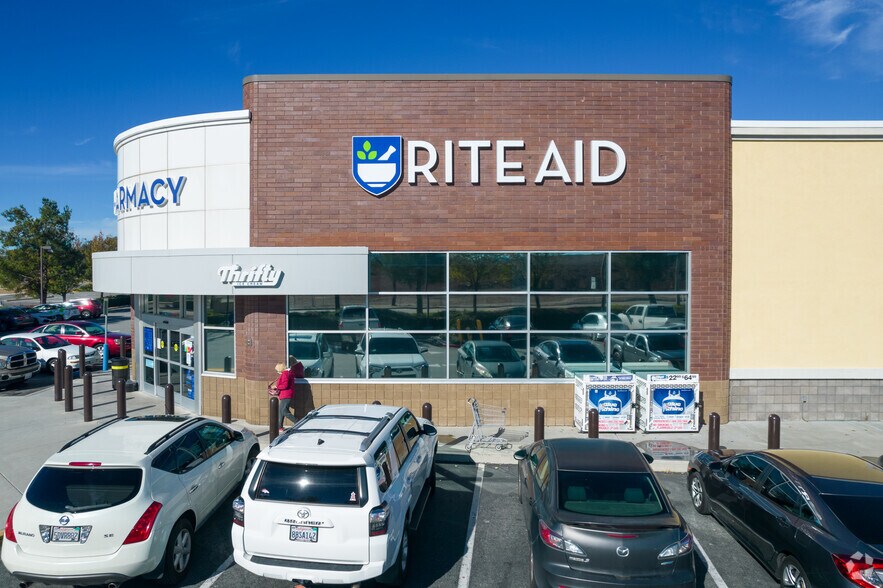 More Photos Of Oak Valley Pky, Beaumont Unknown For Lease