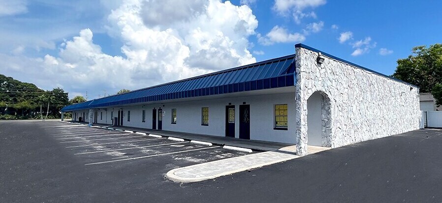 More Photos Of 8800 49th St N, Pinellas Park Unknown For Lease