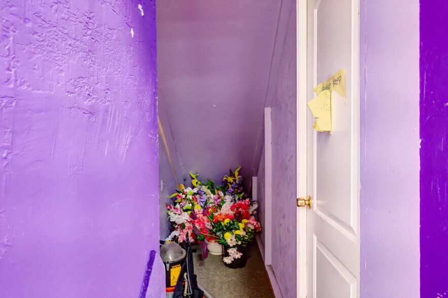 More Photos Of ,  Unknown For Sale