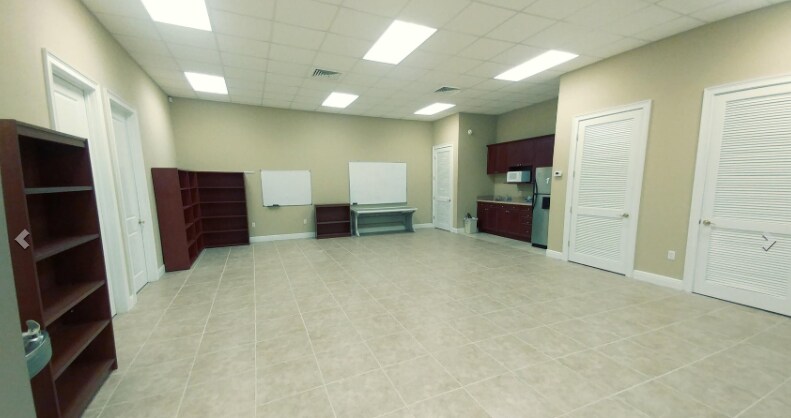 More Photos Of 2053 Navarre Park Ln, Navarre Medical For Sale